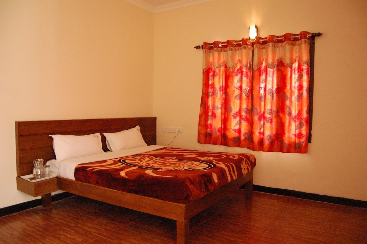 Ezhil Residency Hotel Kodaikanal Kültér fotó