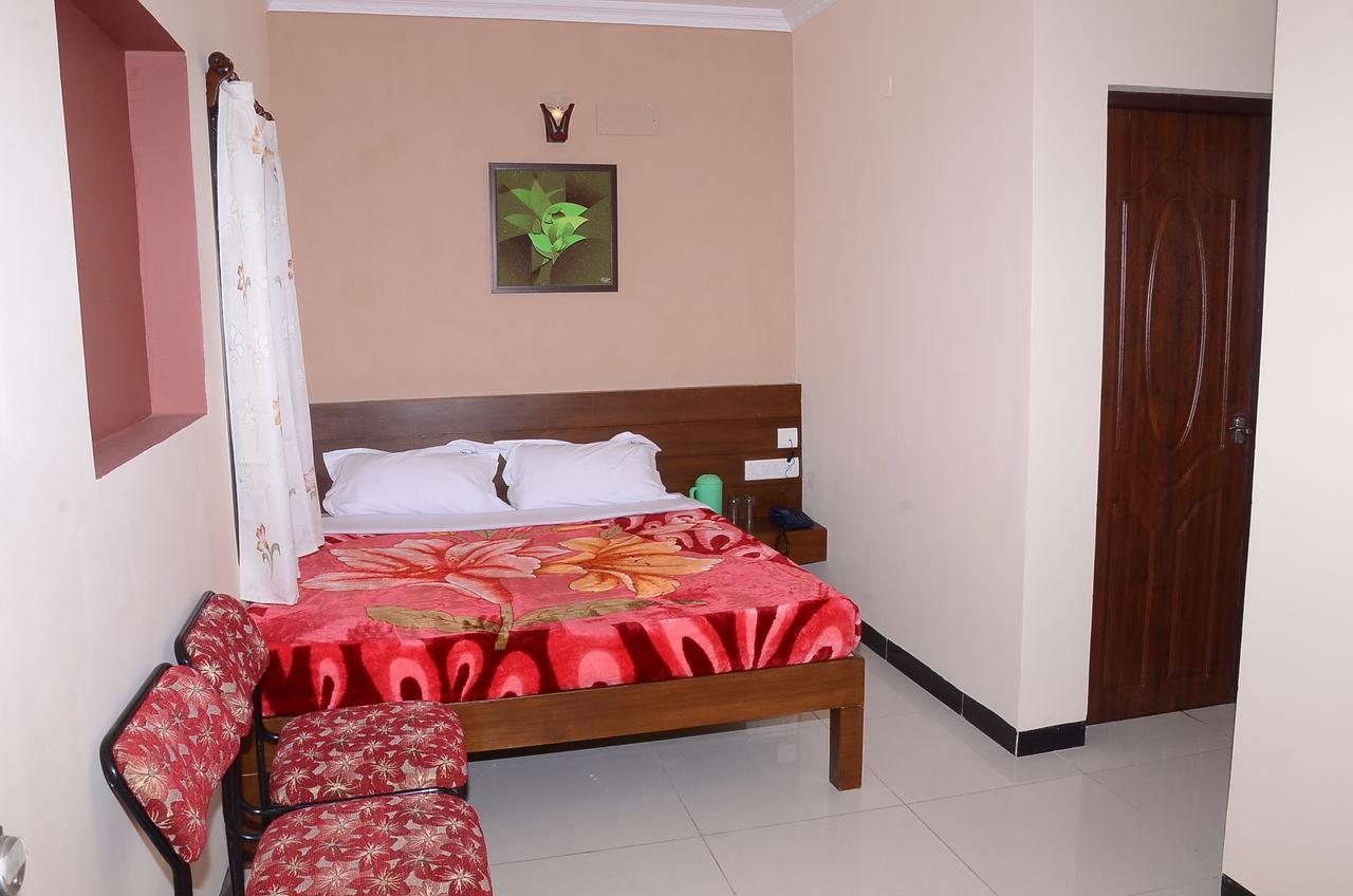 Ezhil Residency Hotel Kodaikanal Kültér fotó