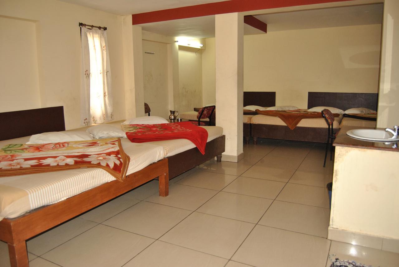 Ezhil Residency Hotel Kodaikanal Kültér fotó