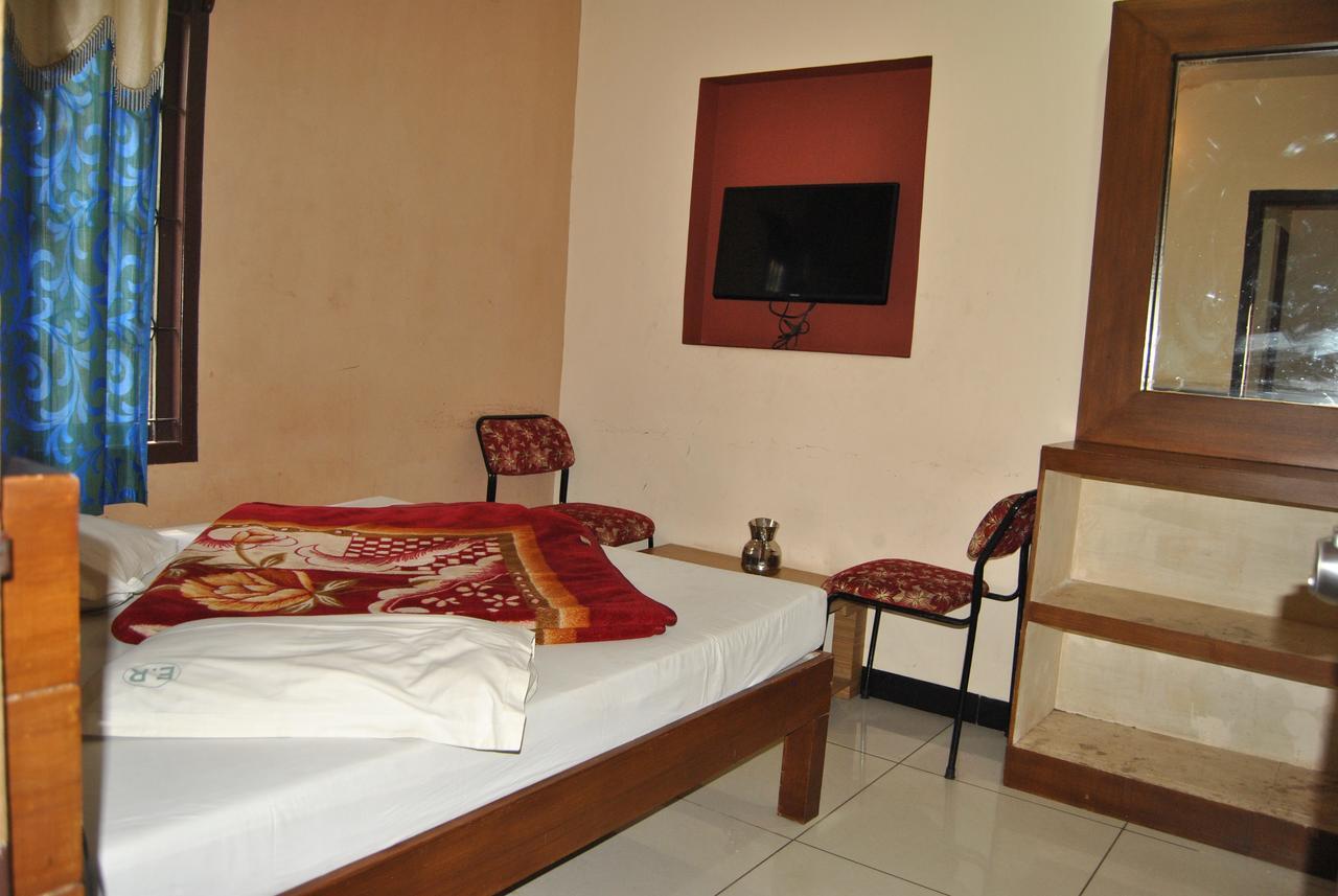 Ezhil Residency Hotel Kodaikanal Kültér fotó