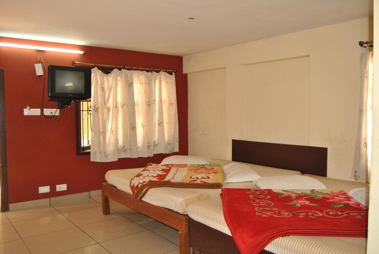 Ezhil Residency Hotel Kodaikanal Kültér fotó