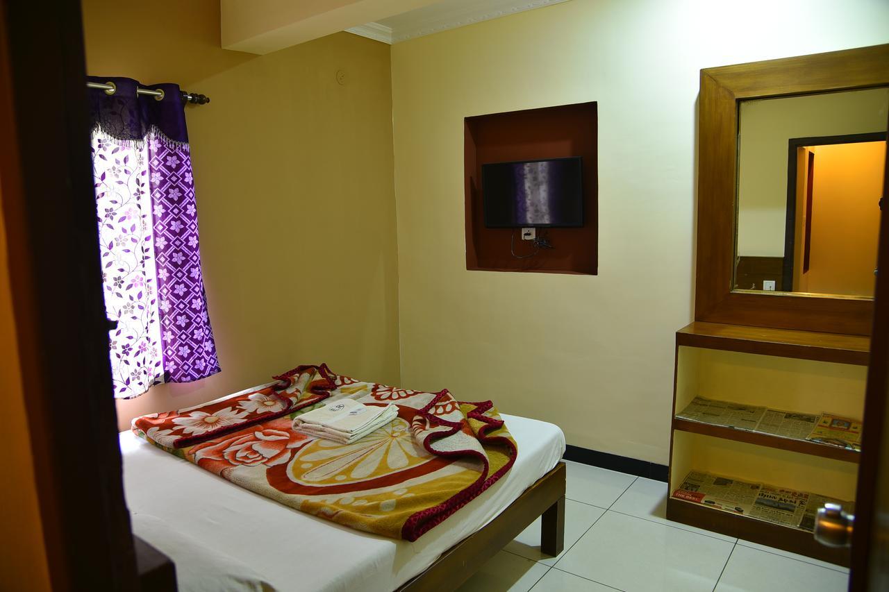 Ezhil Residency Hotel Kodaikanal Kültér fotó