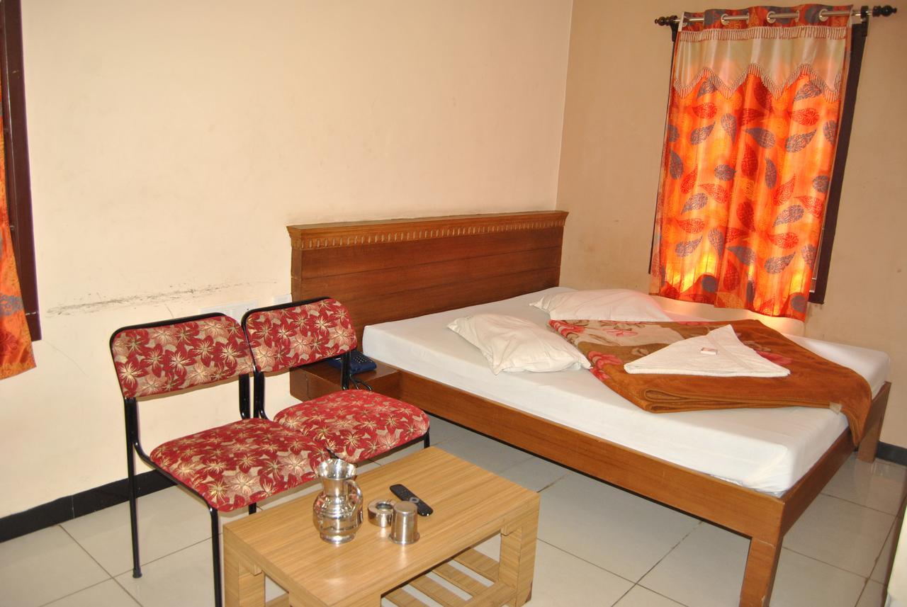 Ezhil Residency Hotel Kodaikanal Kültér fotó
